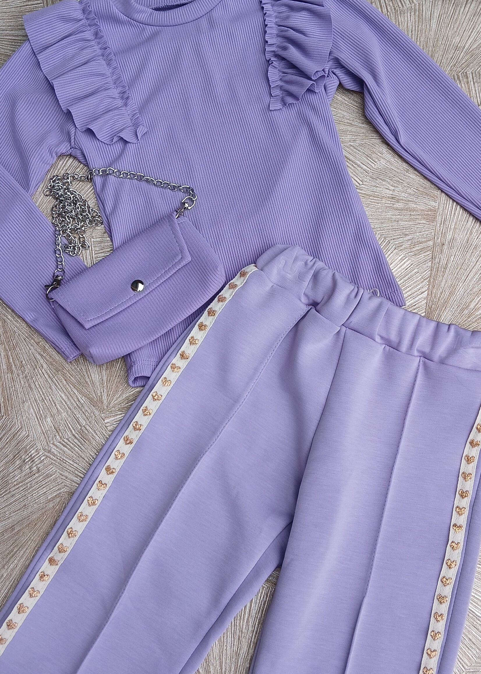 Sporty Flair Hearts Lila