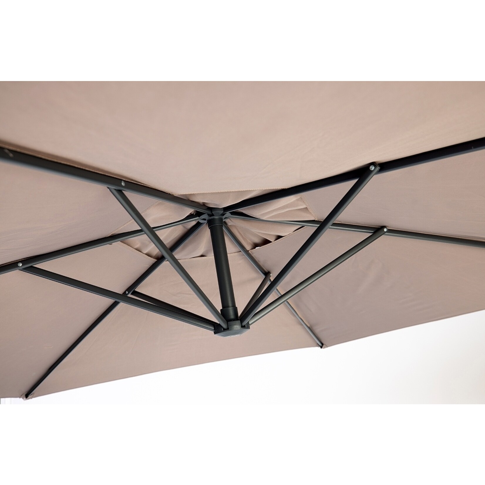 QLT No Less Luxe XXL Zweefparasol - Ø 3 meter - Inclusief beschermhoes