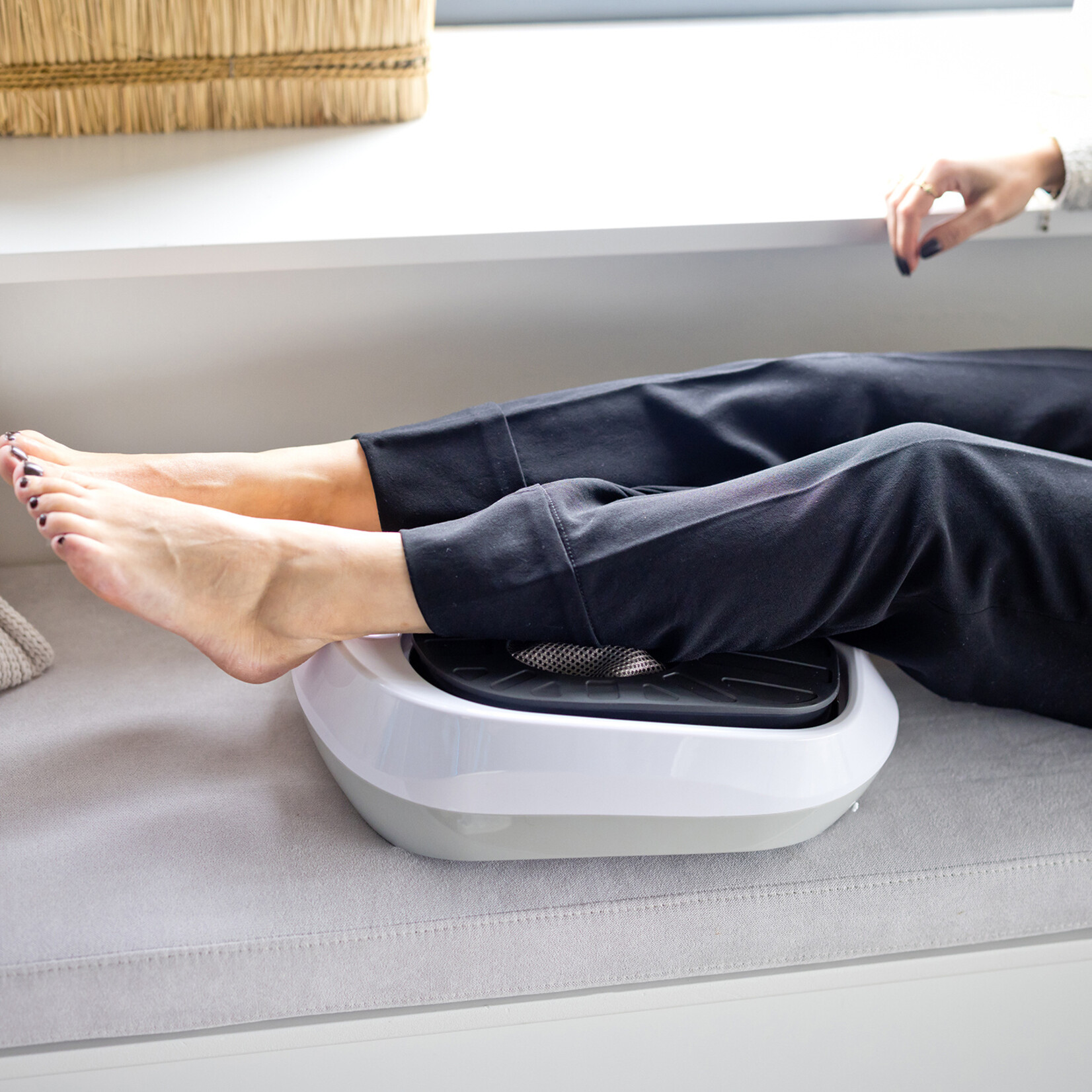 QLT QLT Been- en Voetmassage Apparaat met 10 Programma’s en 20 Snelheden
