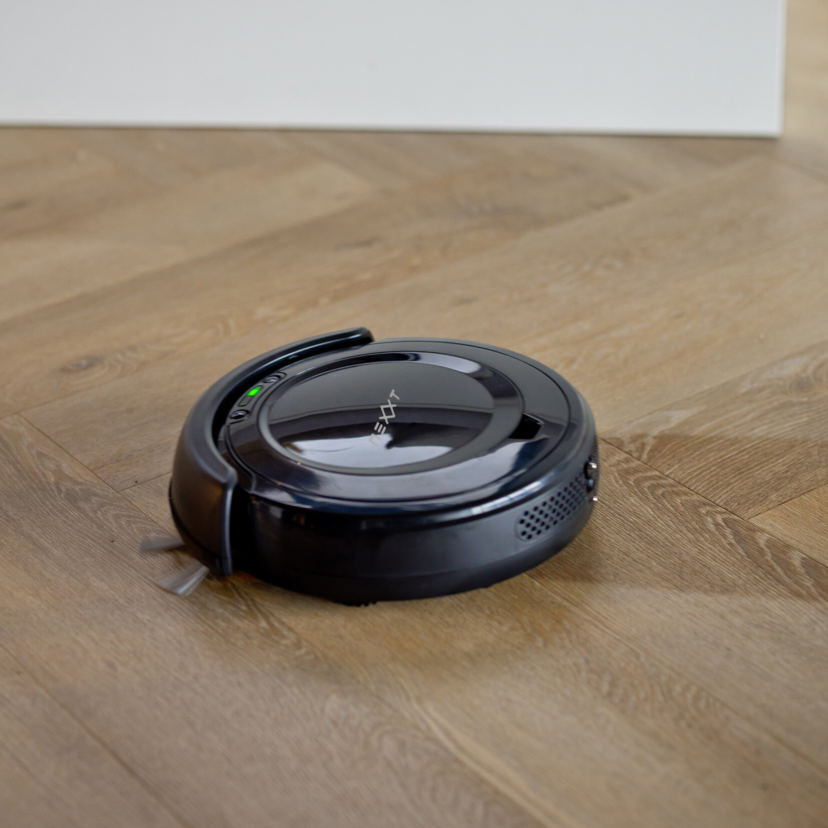 Nexxt Nexxt 3-in-1 Robotstofzuiger met Laadstation – Inclusief Adapter en Borstel – 17W