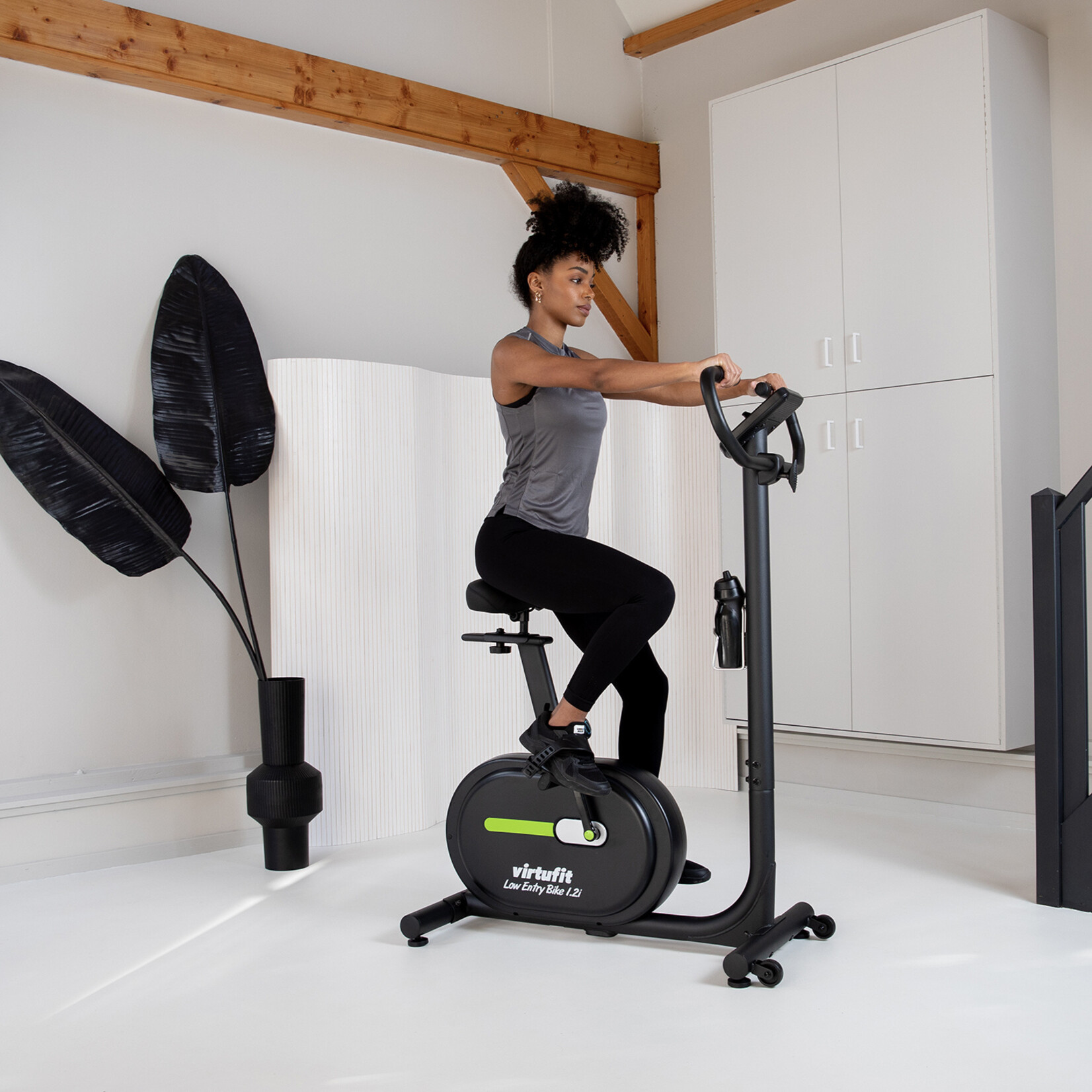 VirtuFit VirtuFit LEB1.2i Hometrainer met Lage Instap - 16 Weerstandsniveaus