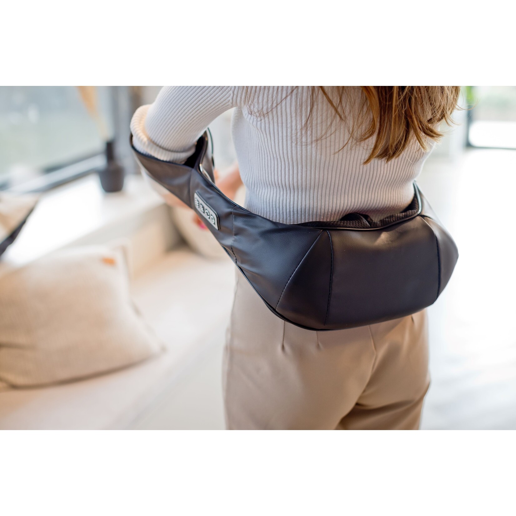 QLT QLT Elektrisch Nekmassage Apparaat met Infrarood – Flexibel met Warmtefunctie