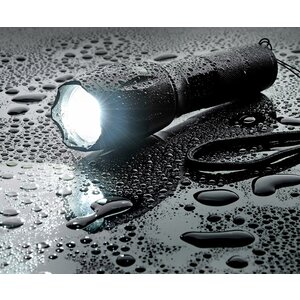 FlinQ Militaire Zaklamp - LED Zaklantaarn met 2000 Lumen - 1000 Meter - 1 + 1 Gratis