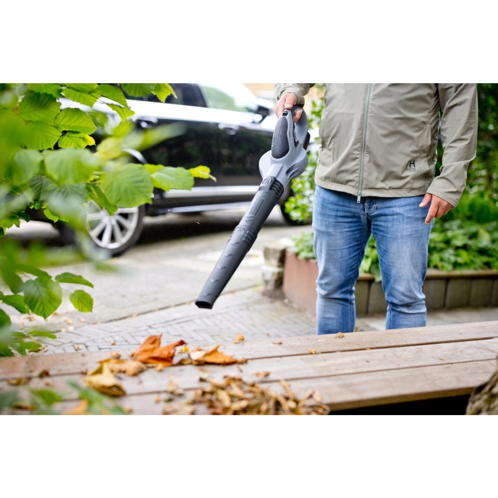 QLT No Less QLT Accu Bladblazer met Lader – Compact, Licht, Stil en Krachtig – 12V