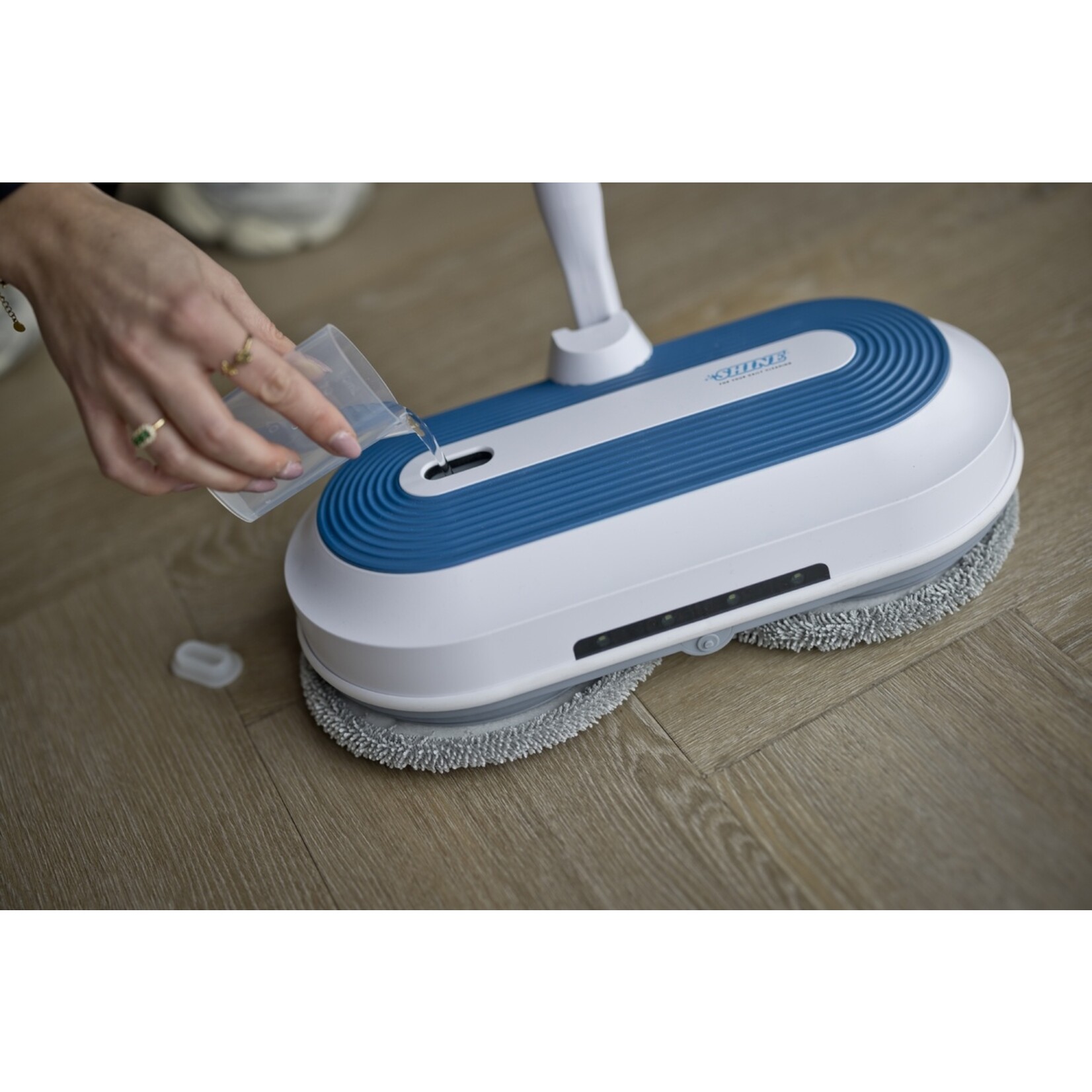 Shine for your daily cleaning Shine Spinner Mop Deluxe Draadloze Roterende Vloerreiniger met LED Licht