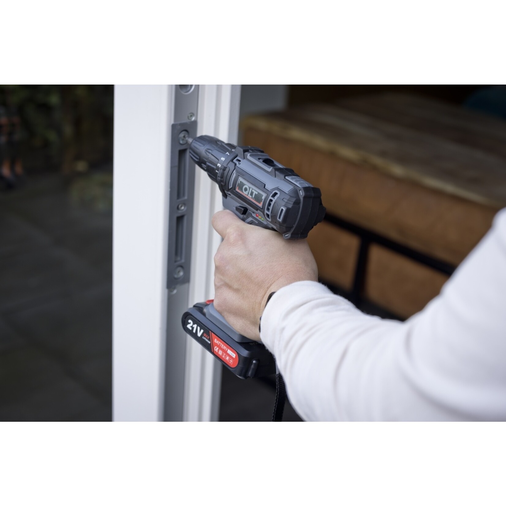 QLT No Less QLT Accuboormachine met 1500mAh Accu, 6 Bits en Opbergkoffer – 21V