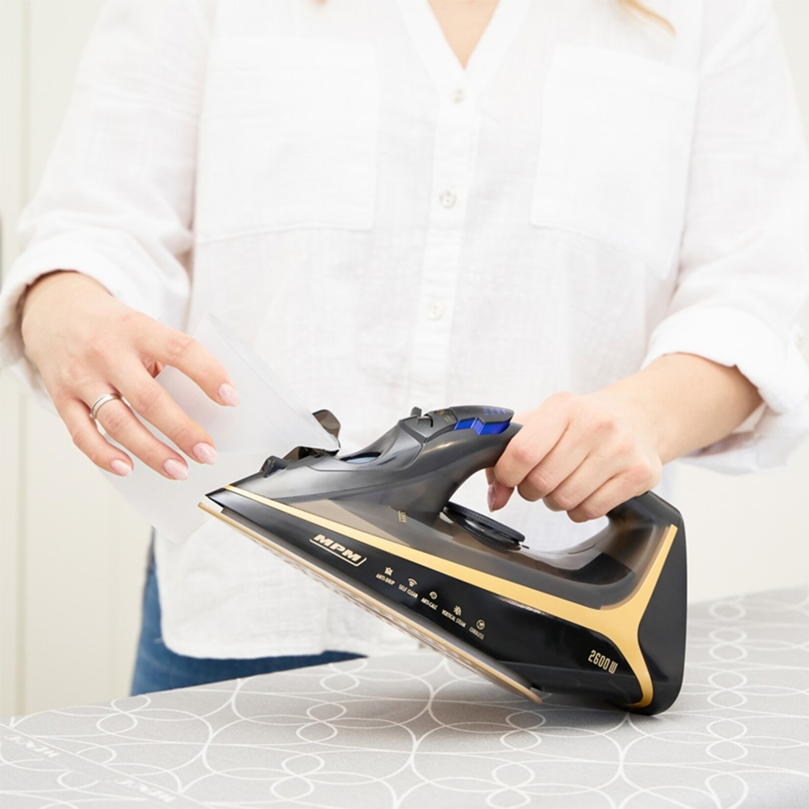 MPM MPM MZE-26 Draadloos Stoomstrijkijzer 2600W - Keramische Zoolplaat