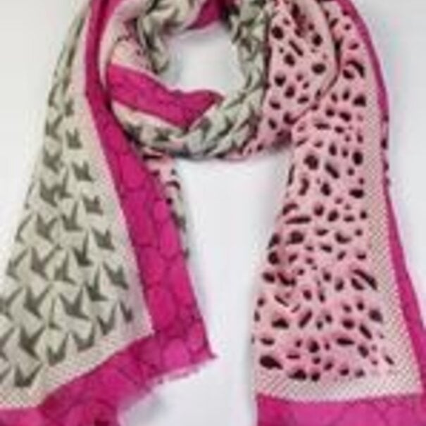 Zomersjaal met print en mooie zachte stof 50% katoen met 50 % viscose / 6 kleuren