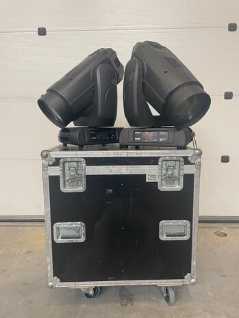 Robe  Flightcase 2x Robe DLF wash movinghead OCC. Robe  Flightcase 2x Robe DLF wash movinghead OCC.