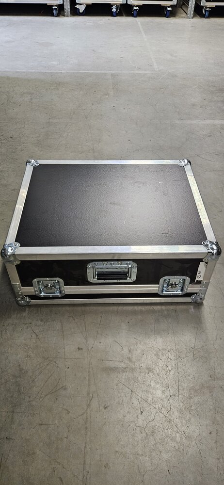 Flightcase VR 50 case met aansluitplaat OCC.