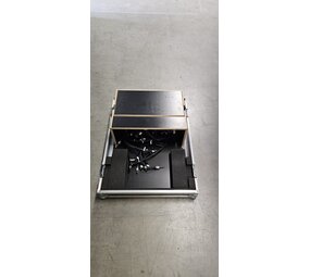Flightcase VR 50 case met aansluitplaat  66 x52 x 28 OCC.