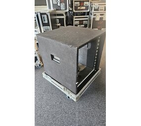 Flightcase stolp incl rack 12 he  60 x 60.x 80 h gestoffeerd OCC.