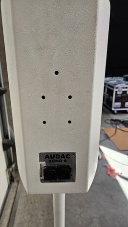Audac  XENO 8  Witte speakers  OCC.