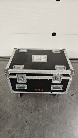 Robe 300 Ledwash OCC.  Meer beschikbaar op aanvraag