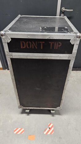 Flightcase regierack 60 x 53 x 104 met schade OCC.