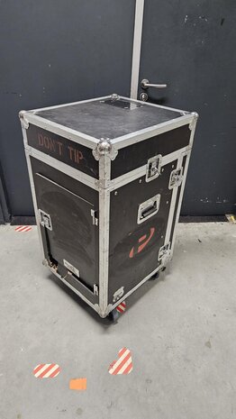Flightcase regierack 60 x 53 x 104 met schade OCC.