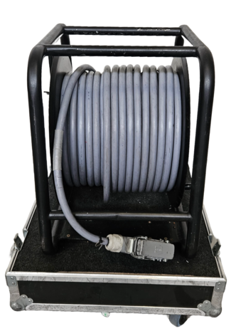 H108 40m   incl haspel 68 x 60 x 90 INCL. flightcase  OCC.