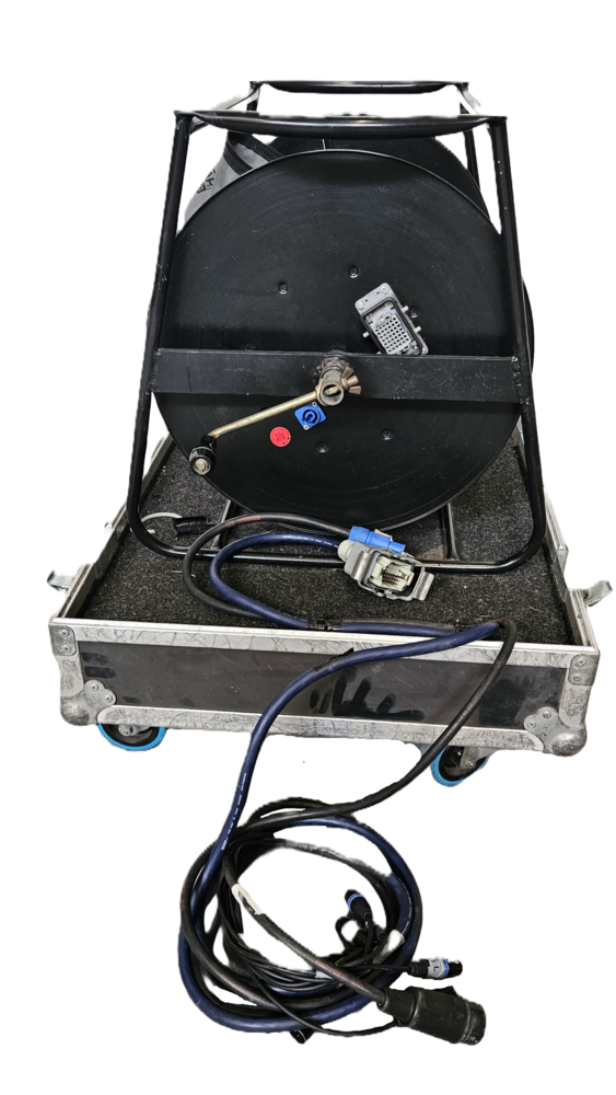 Multi xlr 8ch met schuko op haspel  inclusief kist 83 x 60 x 80 OCC.