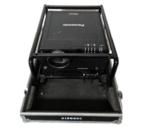 Panasonic Panasonic D10000E DLP 10.000 ansilumen 1400x1050 INClusief lenzen. 52 branduren