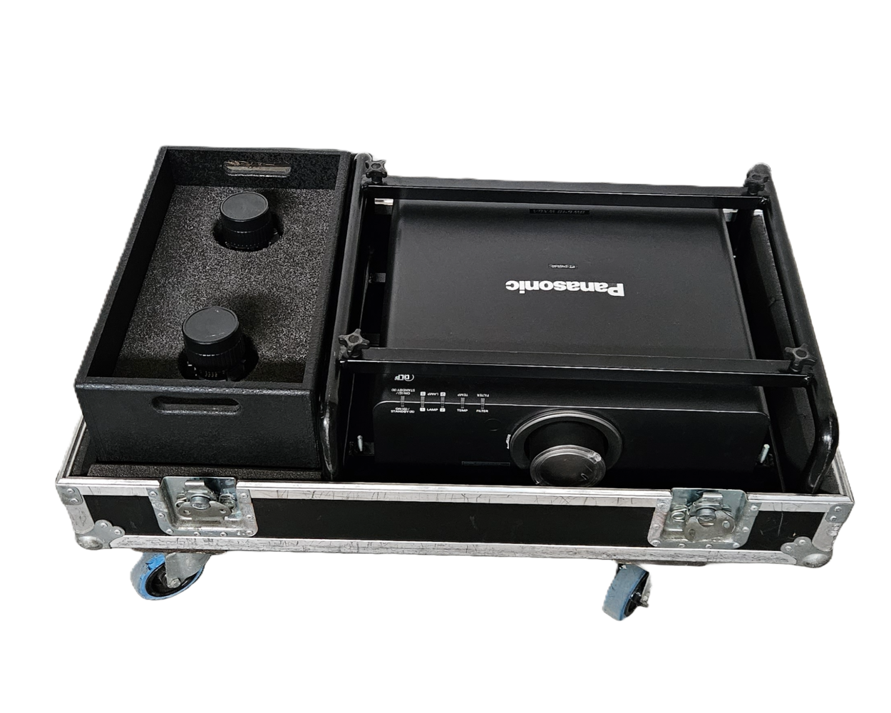 Panasonic Panasonic DW640 DLP 6000 ansilumen 1280x800 set 742 uur OCC.