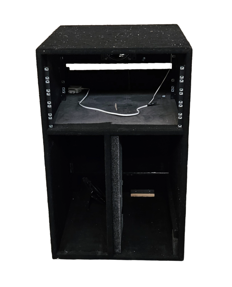 19'' rack gestoffeerd  met vakverdeling  52 x 55  x 85  OCC.