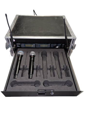 Shure Flightcase incl. 1x Shure UR4D en 2x UR2 beta58 handheld K4e