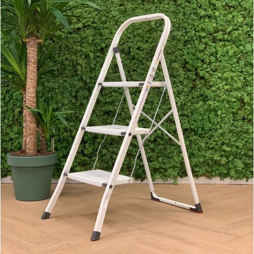 Locus Küchentreppe 1x3 Stufen Panthera Locus Küchentreppe 1x3 Stufen