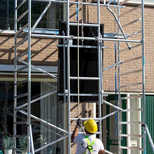 Euroscaffold Solar-Rollgerüst 135x250x8,2m Arbeitshöhe, inklusive Solarlift, Traufschutz