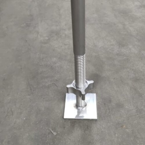 Aluminium-Fußplatte mit Spindel 60cm Euroscaffold Aluminium-Fußplatte mit Spindel 60cm