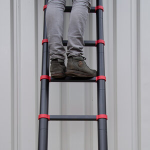 Panthera Teleskopleiter Schwarz/Rot 3,8 Meter - Kopieren Panthera Teleskopleiter Schwarz/Rot 3,8 Meter - Kopieren