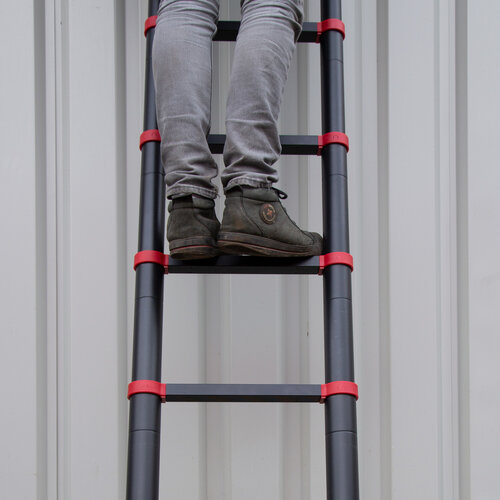 Teleskopleiter Schwarz/Rot 3,8 Meter - Kopieren Panthera Teleskopleiter Schwarz/Rot 3,8 Meter - Kopieren