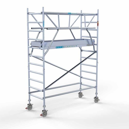 Rollgerüst komplett 90 x 250 x 4,2 m Arbeitshöhe + beidseitiges Frontgeländer Euroscaffold Rollgerüst komplett 90 x 250 x 4,2 m Arbeitshöhe + beidseitiges Frontgeländer