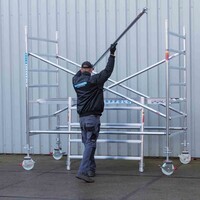 Euroscaffold Rollgerüst Komplett 135 x 305 x 4,2m Arbeitshöhe mit leichter Plattform