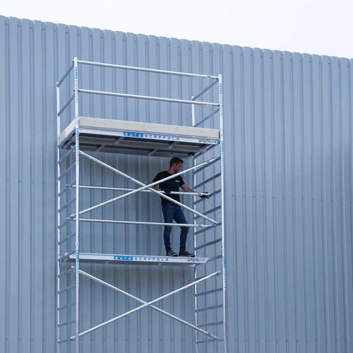 Euroscaffold Basis-Rollgerüst 135 x 305 x 10,2 m Arbeitshöhe mit leichter Plattform