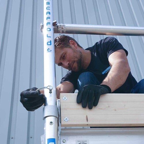 Euroscaffold Basis-Rollgerüst mit Vario-Frontgeländer 135x250x6,2m Arbeitshöhe