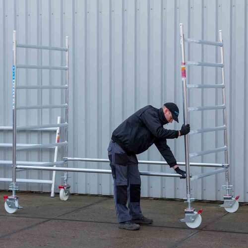 Euroscaffold Rollgerüst komplett 135 x 250 x 4,2 m Arbeitshöhe inkl. doppeltem Frontgeländer