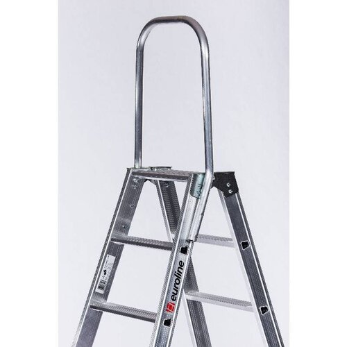 Euroline Kniewinkel für Doppelstufenleiter (fest)