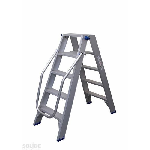 Doppeltreppe 2x10 Stufen (max. Arbeitshöhe 4,50 m) Solide Doppeltreppe 2x10 Stufen (max. Arbeitshöhe 4,50 m)