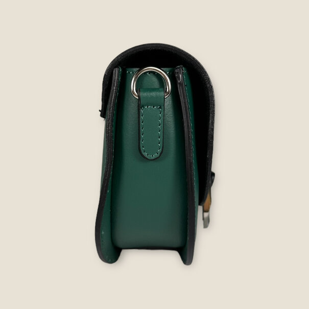 Fique the label FIEK BAG | EMERALD GREEN