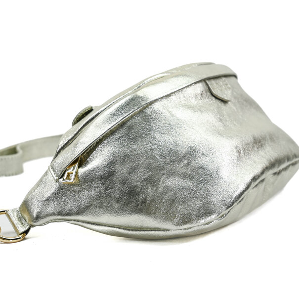 Fique the label CLEO BAG | GOLD LEATHER