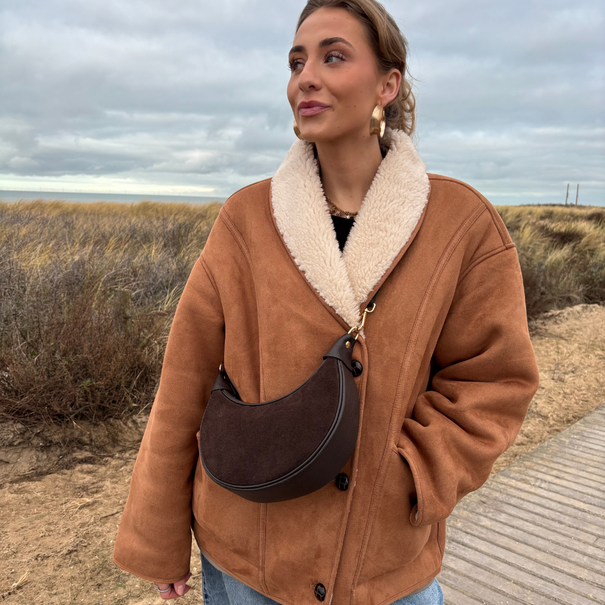 Fique the label LINN BAG | DARK CHOCOLATE  SUEDE