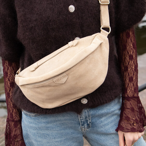 Fique the label Sample Sale Cleo Bag Beige suede