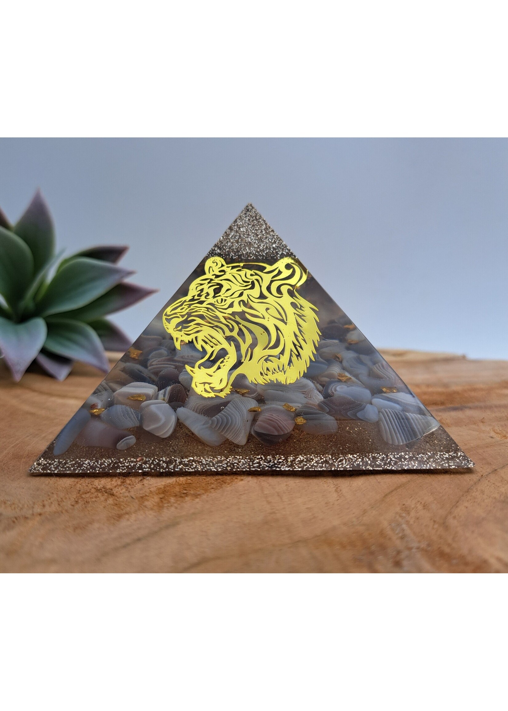 Handgemaakt Piramide Tijger Goud