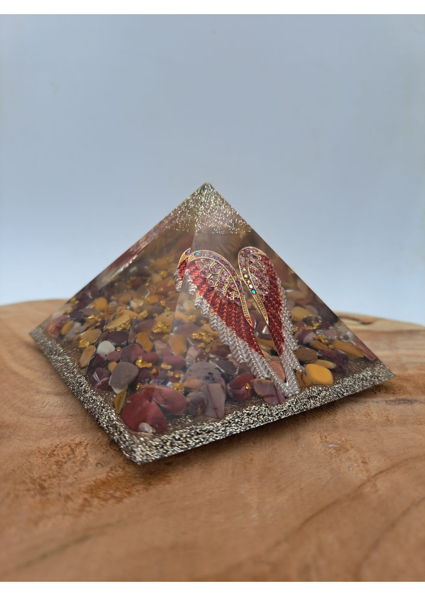 Handgemaakt Earthly Empowerment Piramide