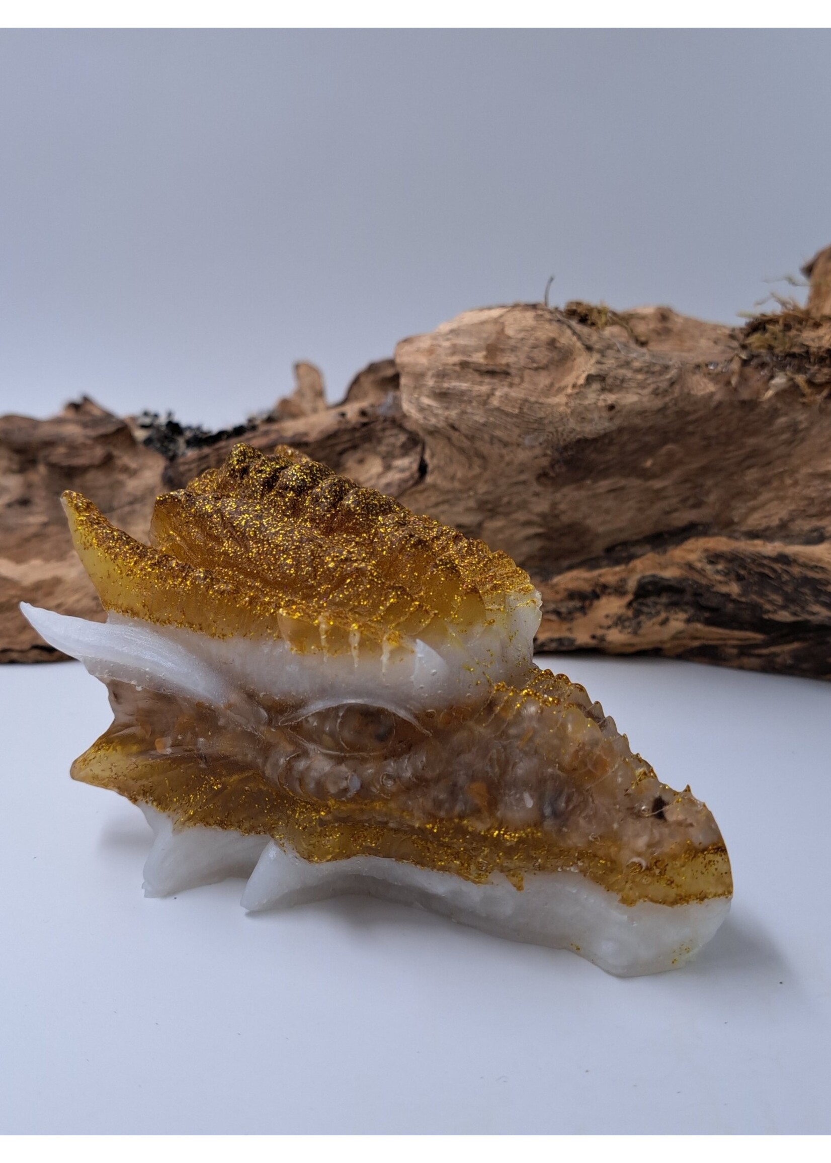 Handgemaakt Orgonite Drakenskull Rutielkwarts