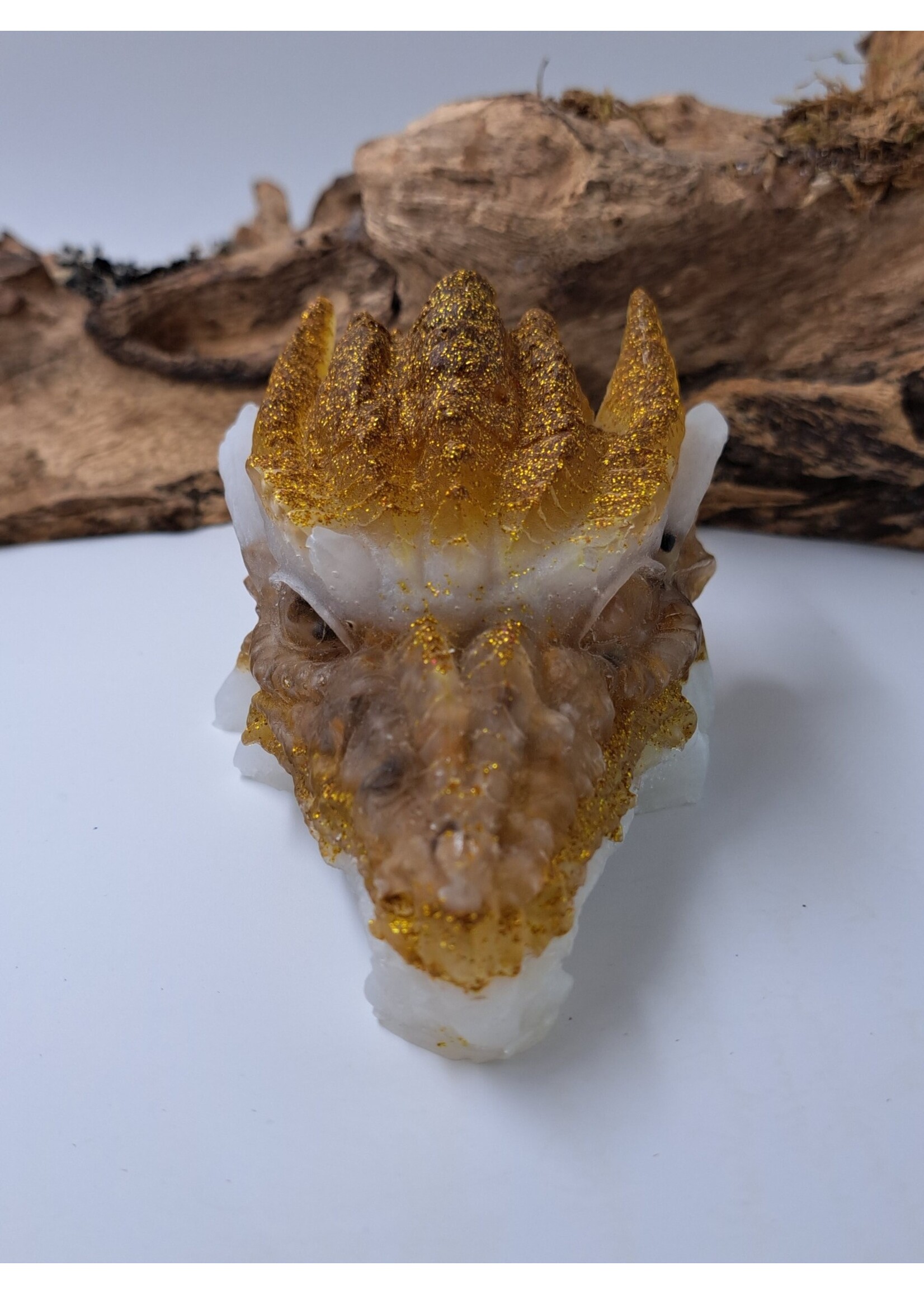 Handgemaakt Orgonite Drakenskull Rutielkwarts