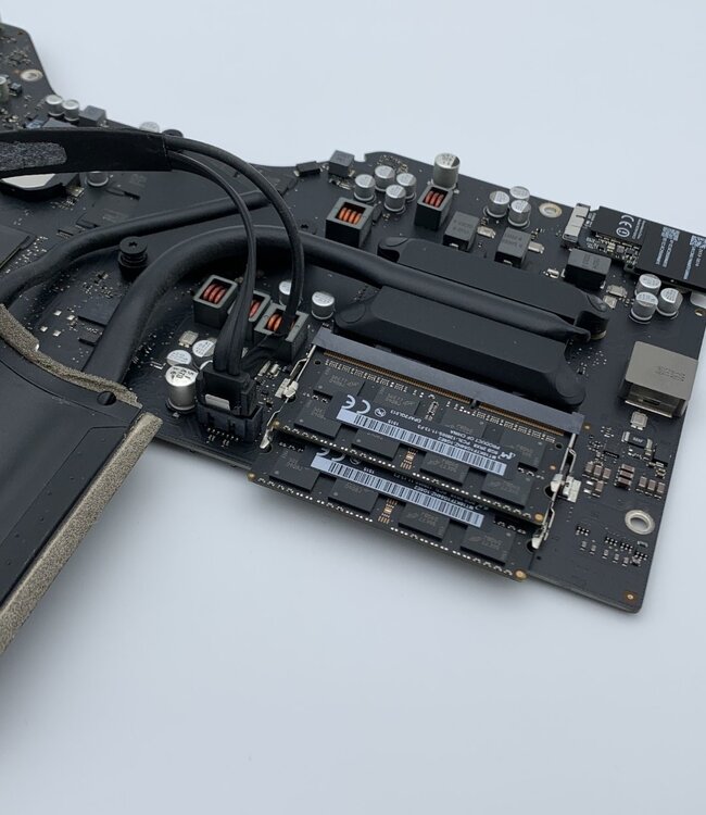 Apple iMac 21.5” Moederbord 820-3482-A i7