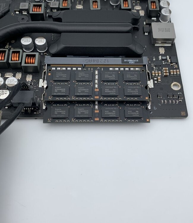 Apple iMac 21.5” Moederbord 820-3302-A