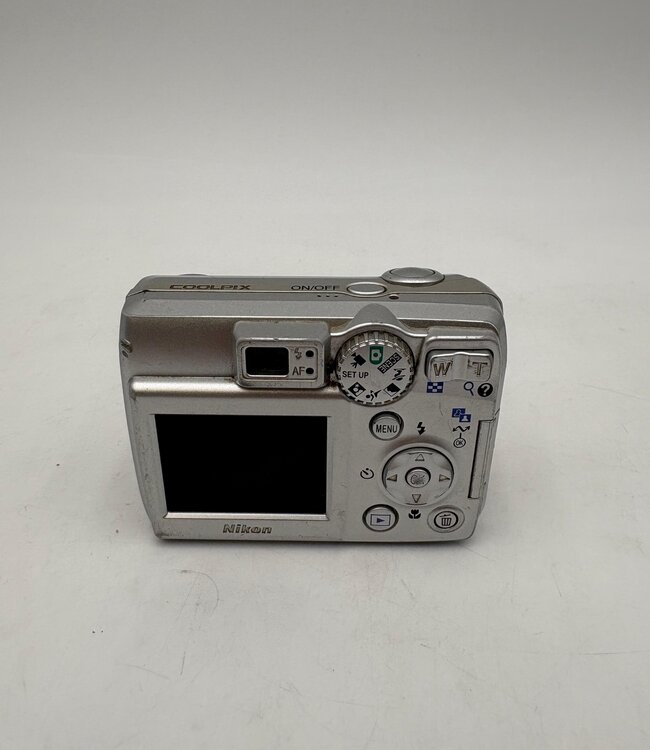 Nikon CoolPix 4600 Digitale Camera