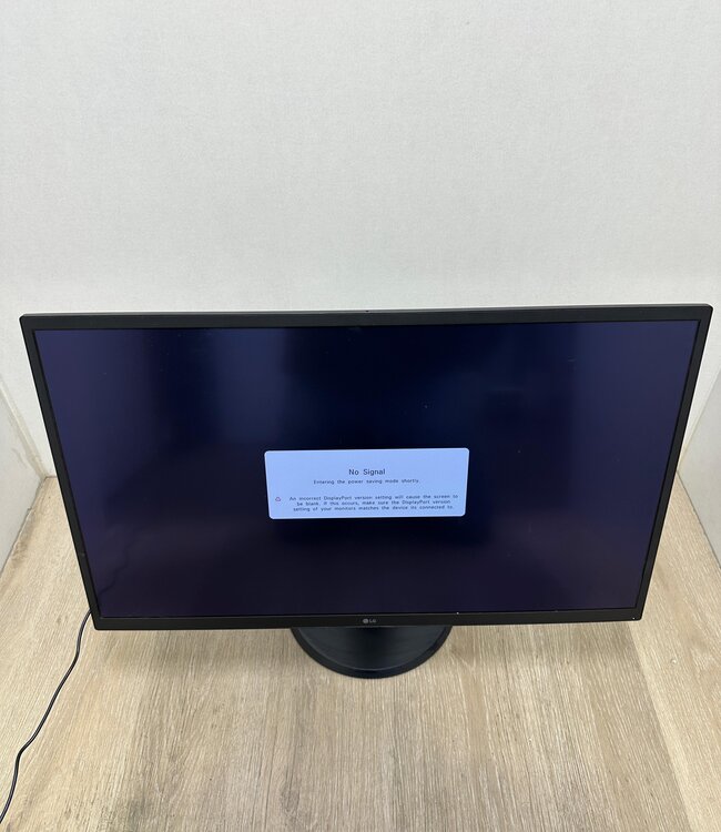 LG UltraFine Display OLED Pro 32 inch Monitor 32EP950-B